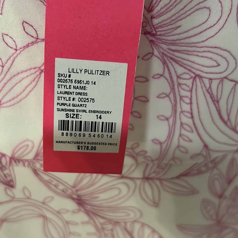 Lilly Pulitzer - Picture 2 of 4